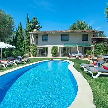 Llamas Villa Pollença